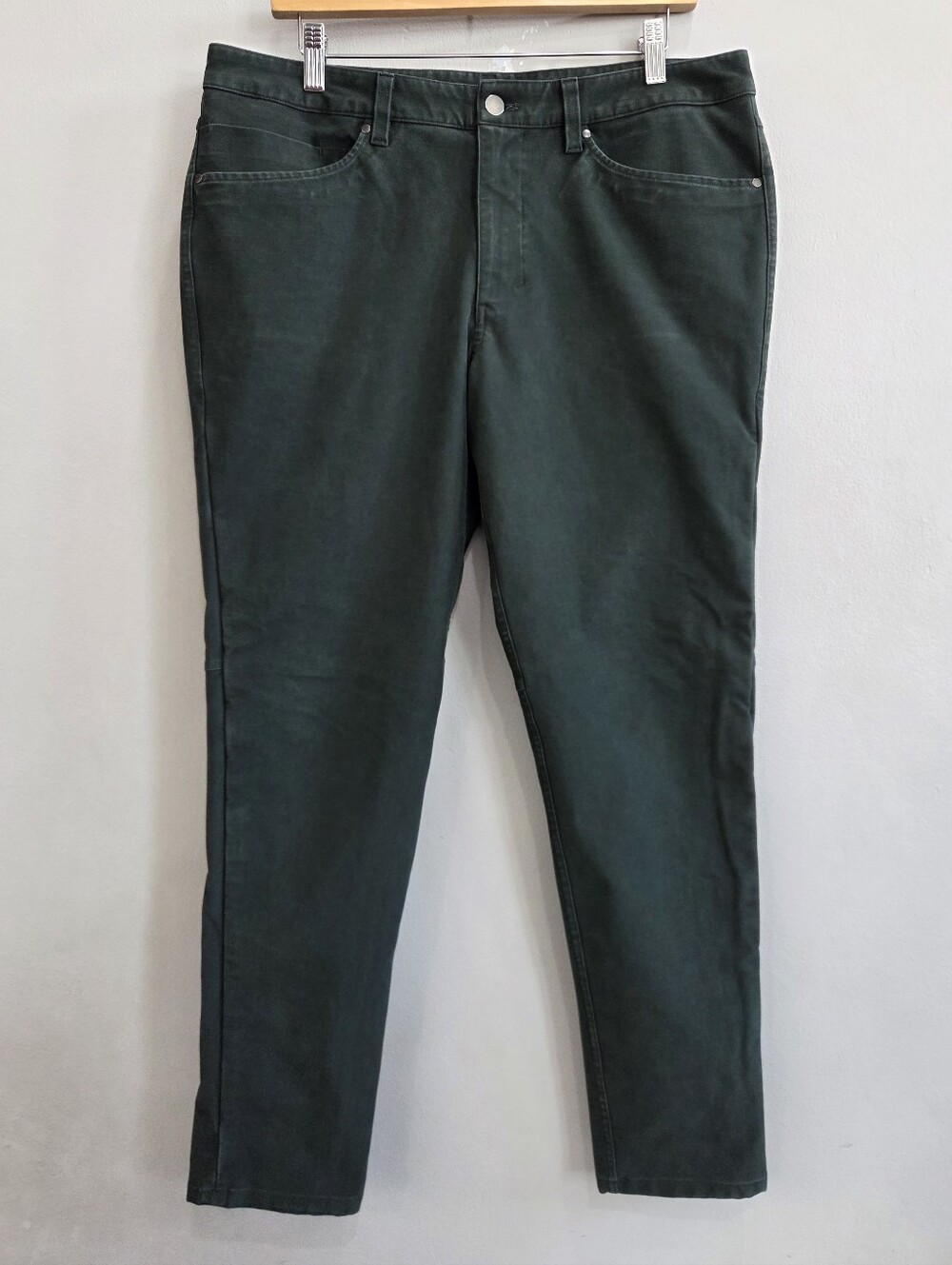 Lululemon Utilitech Pants Men's 34x31 Green ABC Slim Fit Stretch Pocket LM5ABNS
